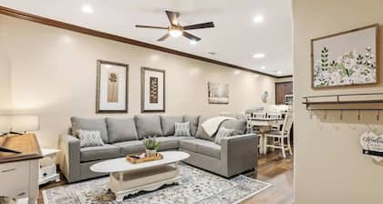 Midtown Loft 302 on Main St DT Visalia