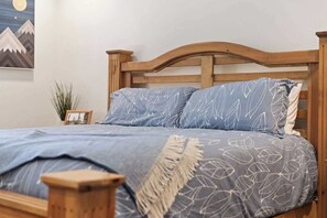 4 bedrooms, iron/ironing board, travel crib, WiFi