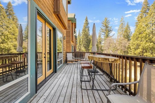 Family-Friendly Shaver Lake Cabin w/ Game Room