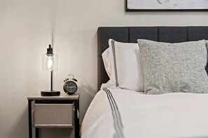 3 slaapkamers, een strijkplank/strijkijzer, wifi, beddengoed