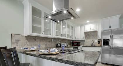 Fig Garden Casita B- Affordable & Convenient!