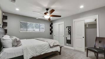 2 habitaciones, tabla de planchar con plancha, wifi y ropa de cama