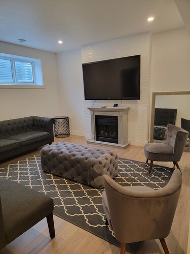 Two Bedrooms Modern Cozy Suite