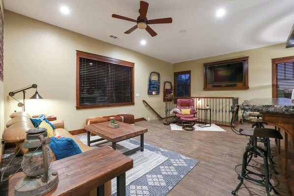 Unclassified image, 1 of 34, button