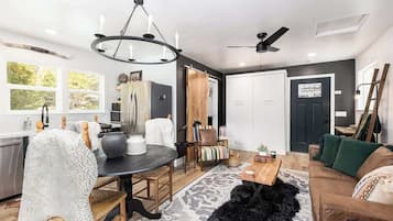 TV, fireplace, offices