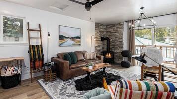 TV, fireplace, offices