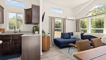 Televisión y oficina