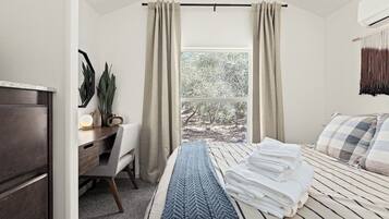 1 chambre, fer et planche à repasser, Wi-Fi, literie fournie