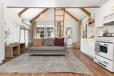 Downtown Retreat w/ Pool & Spa, Near National Parks