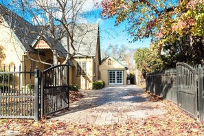 Exterior - Downtown Retreat w/ Pool & Spa, Near National Parks (Visalia)