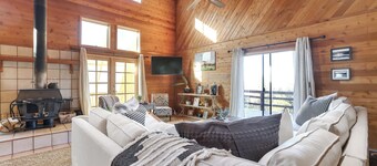 Sierra Nevada Cabin: Arcade, Sauna &Jacuzzi