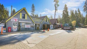 Exterior - Two Bears Basecamp | Views, Trails, Flat Parking (Shaver Lake)