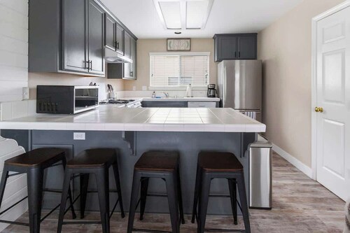 Pismo Beach Condo by Sea, steps to Beach & Pier!
