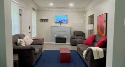 Serene 2 bedroom home in residential neighborhood.