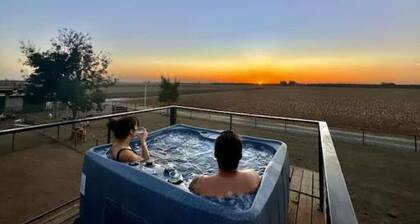 Rooftop Spa! Tiny Home on the Farm
