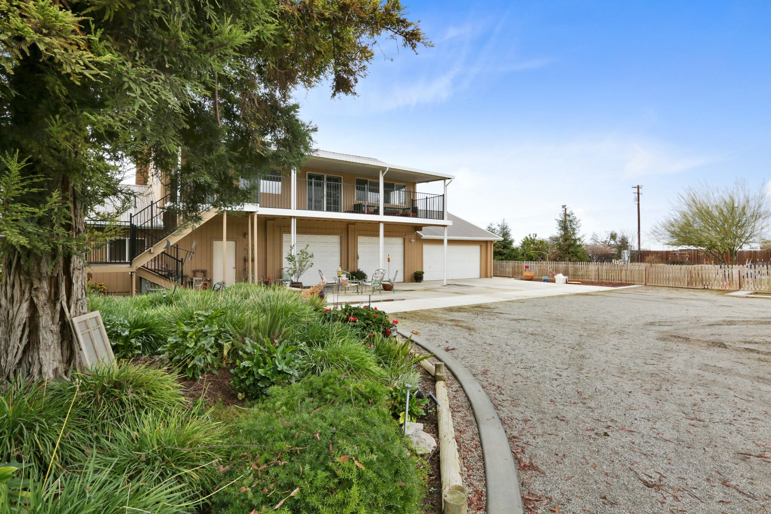 Lookout Landing! Loft Porch