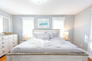 4 habitaciones, tabla de planchar con plancha, wifi y ropa de cama