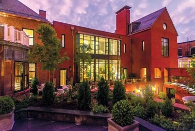 Comfy 1 Bedroom Condo- Peaceful area w/Parking Pad