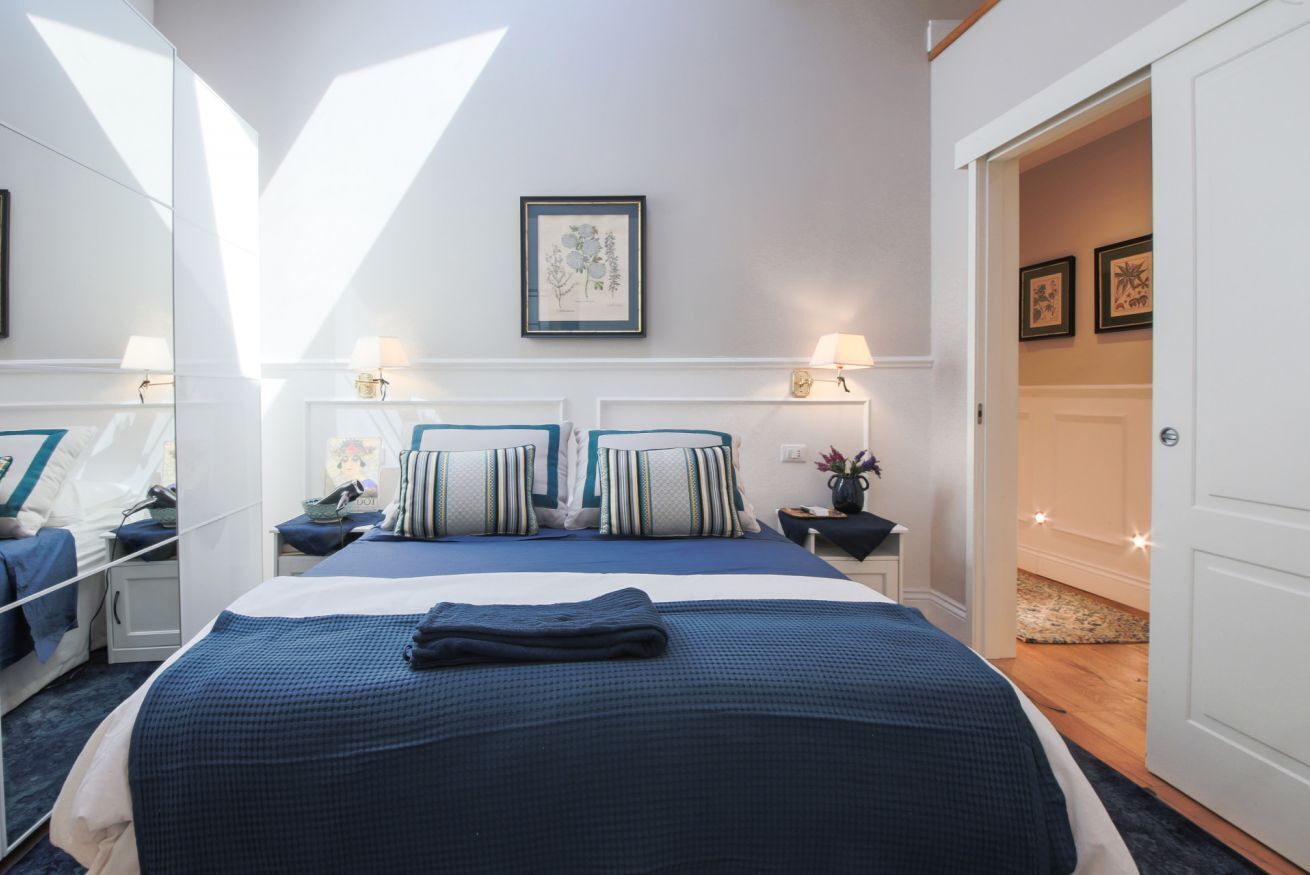 3 Schlafzimmer, Schreibtisch, Bügeleisen/Bügelbrett, WLAN