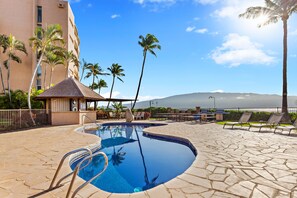 Pool - Wake to Haleakalā Sunrises and Endless Ocean Views (Wailuku)