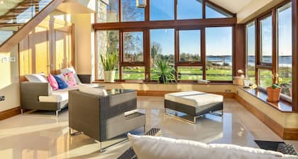 Property 434 - Oughterard - sleeps 12 guests in 6 bedrooms