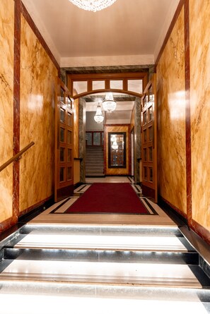 Interior entrance - 2ndhomes Bright & Modern 107m2 Penthouse (Helsinki)