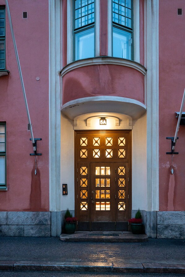Property entrance - 2ndhomes Bright & Modern 107m2 Penthouse (Helsinki)