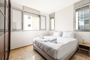 3 多间卧室、熨斗/熨衣板