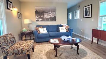 Smart-TV, Bücher, Arbeitsbereiche