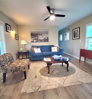 Smart TV, books, offices