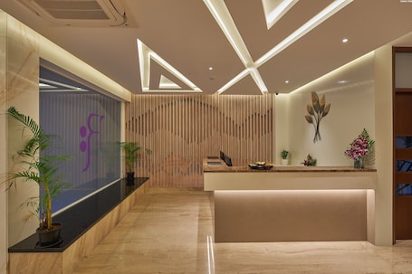 Restaurante. Regenta Inn Grand ORR Mahadevapura
