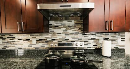 10 Guests 5BR 3BA 2000SQFT Luxury/Sport/Gym