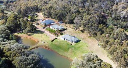 Wildgreen Villa—Lakeside Hideaway in Winery Estate