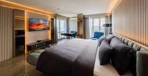 Royal-Suite | Hochwertige Bettwaren, Minibar (mit einigen kostenlosen Artikeln)