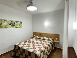 2 Schlafzimmer, Bügeleisen/Bügelbrett, Internetzugang, Bettwäsche