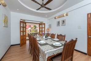 In-room dining - Villa Calangute Phase 1 (Calangute)