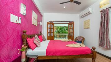 Comfort Villa | 4 bedrooms, in-room safe, individually furnished, iron/ironing board
