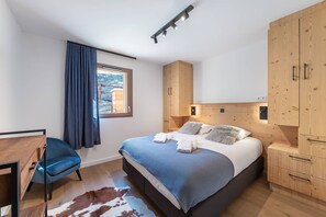 4 chambres, bureau, lit de bébé portatif, accès au Wi-Fi (inclus)
