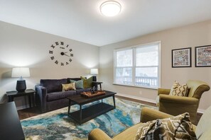 Smart TV - The Neighborhood House in RVA! (Richmond)