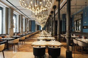 Der serveres morgenmad, frokost og aftensmad