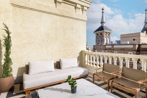 Suite Junior, 1 très grand lit, non-fumeur, terrasse