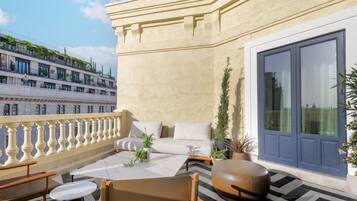 Ropa de cama de alta calidad y minibar