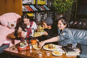 Restaurant - Moxy Seoul Myeongdong (Seoul)