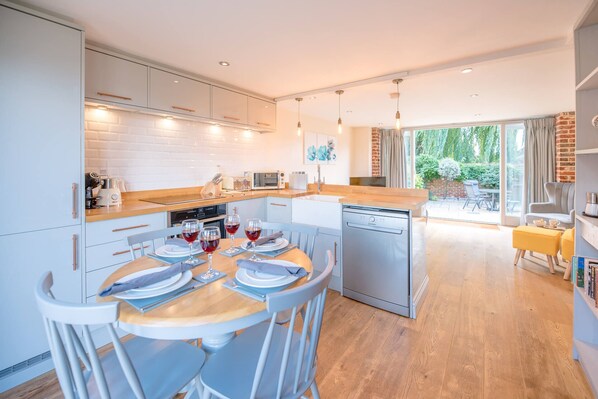 微波爐、焗爐、爐具、洗碗機