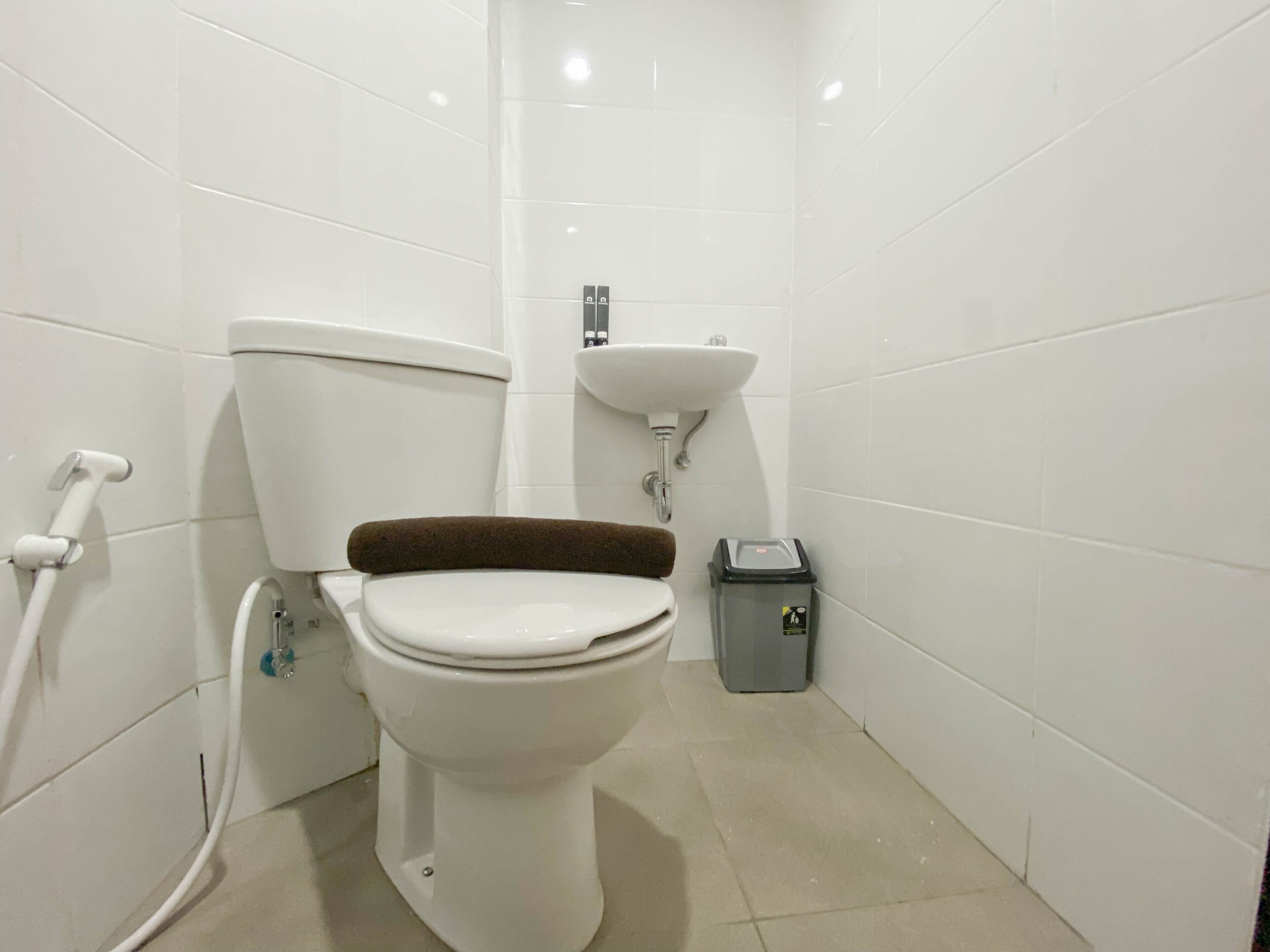 Appartement, 1 slaapkamer | Badkamer | Een douche, gratis toiletartikelen, handdoeken