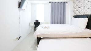 Individually decorated, individually furnished, free WiFi - Clean Studio With Connected To Mall At Orchard Supermall Mansion Apartment (Surabaya)
