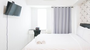 Individually decorated, individually furnished, free WiFi - Clean Studio With Connected To Mall At Orchard Supermall Mansion Apartment (Surabaya)