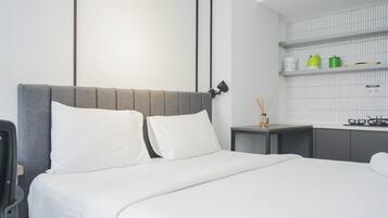 Studio | Individually decorated, individually furnished, free WiFi