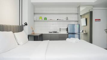 Estudio | Decoración personalizada, muebles diferentes y wifi gratis