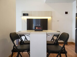 Apartment, 2 Bedrooms | In-room dining - Elegant 2Br At Tokyo Riverside Pik 2 Apartment (Teluknaga)